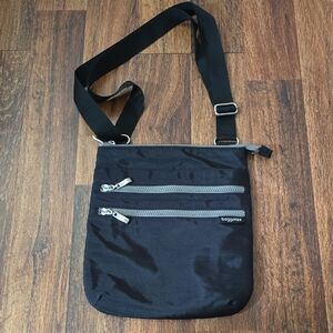 Baggallini Black Messenger Bag